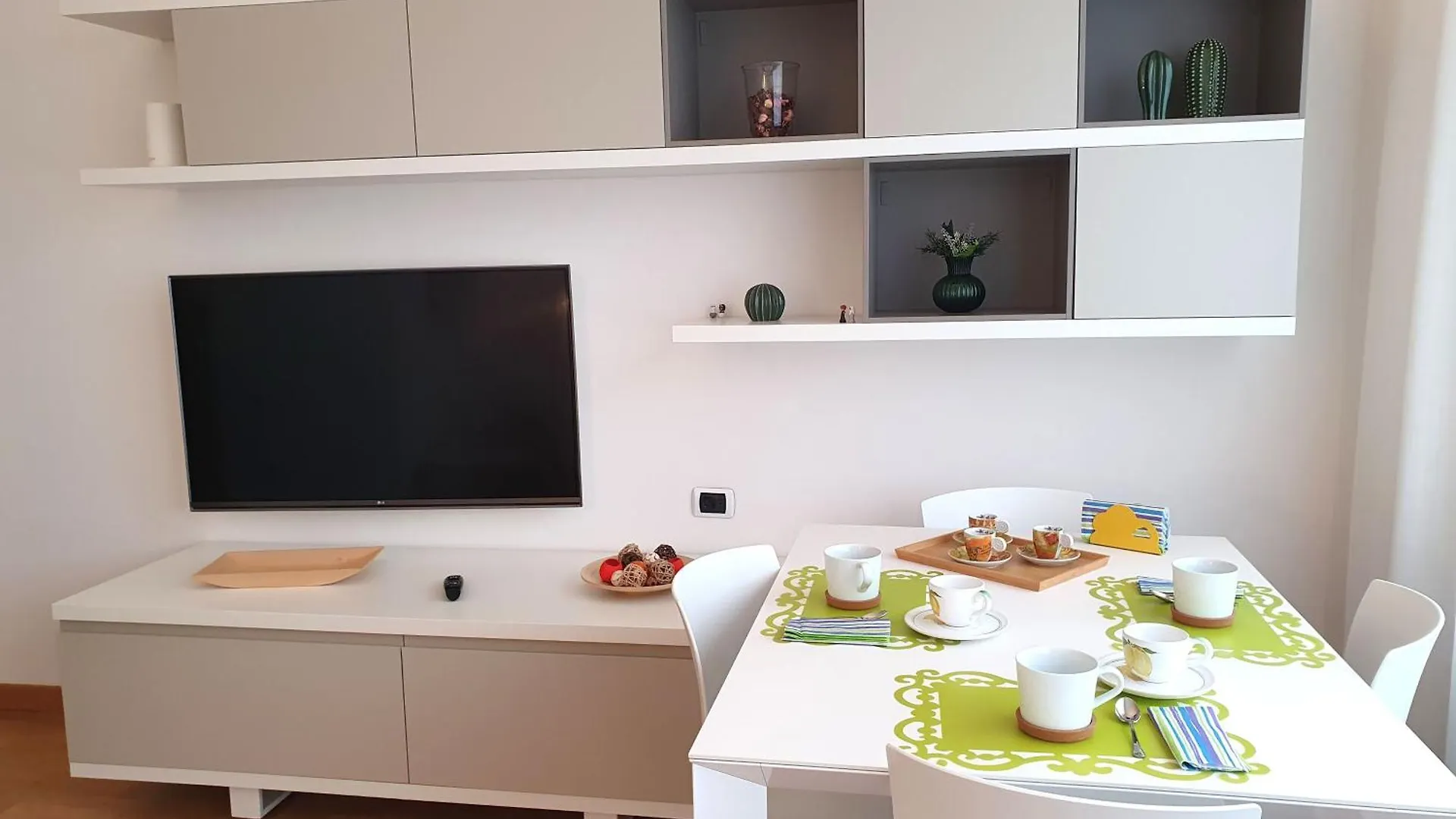 Brera Apartment Con Posto Auto Gratuito Mailand Italien